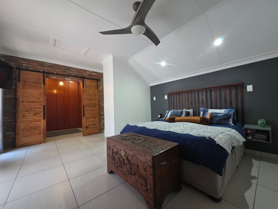 4 Bedroom Property for Sale in Van Der Hoff Park North West